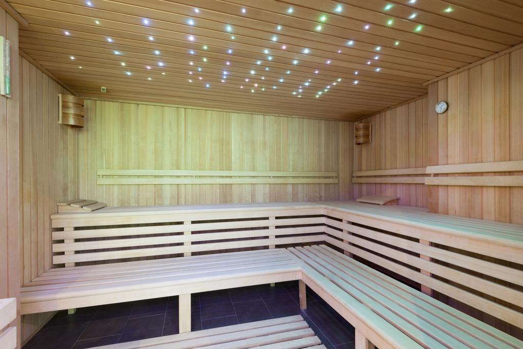 Hotel Premier Aqua - Adults Only فردنيك المظهر الخارجي الصورة A modern Finnish sauna