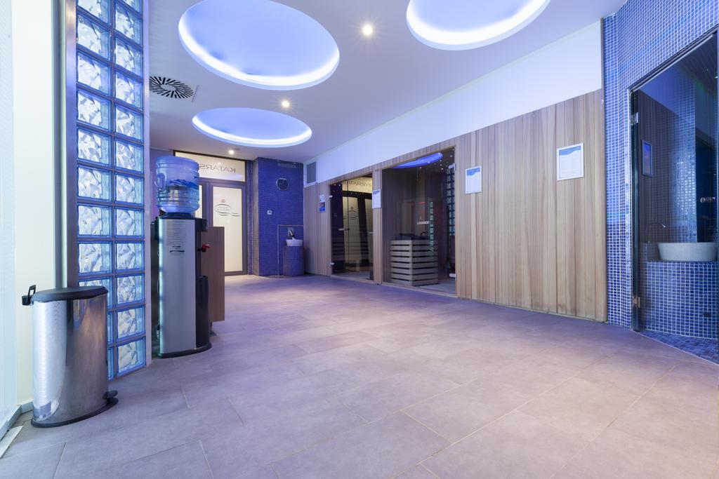 Hotel Premier Aqua - Adults Only فردنيك المظهر الخارجي الصورة The interior of the hotel