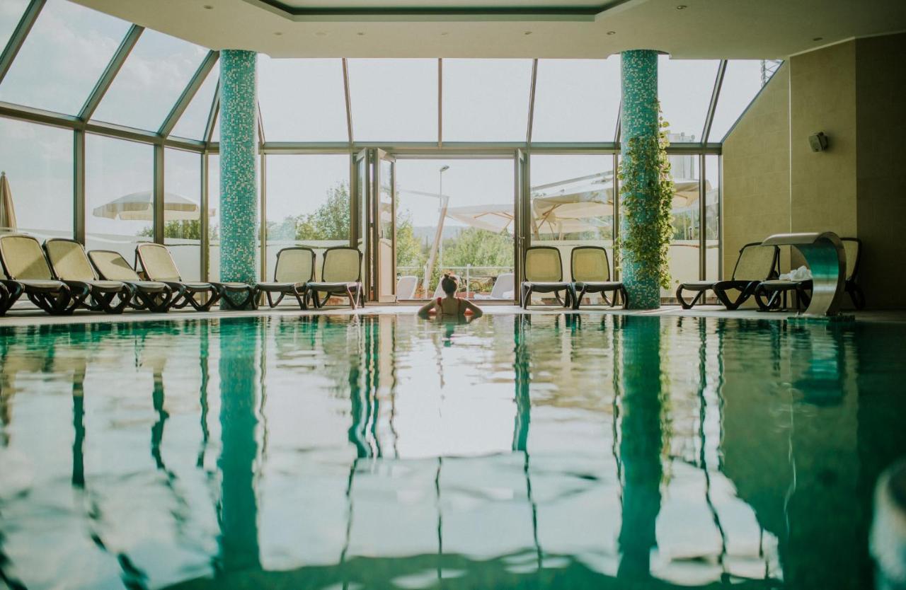 Hotel Premier Aqua - Adults Only فردنيك المظهر الخارجي الصورة The swimming pool at the hotel